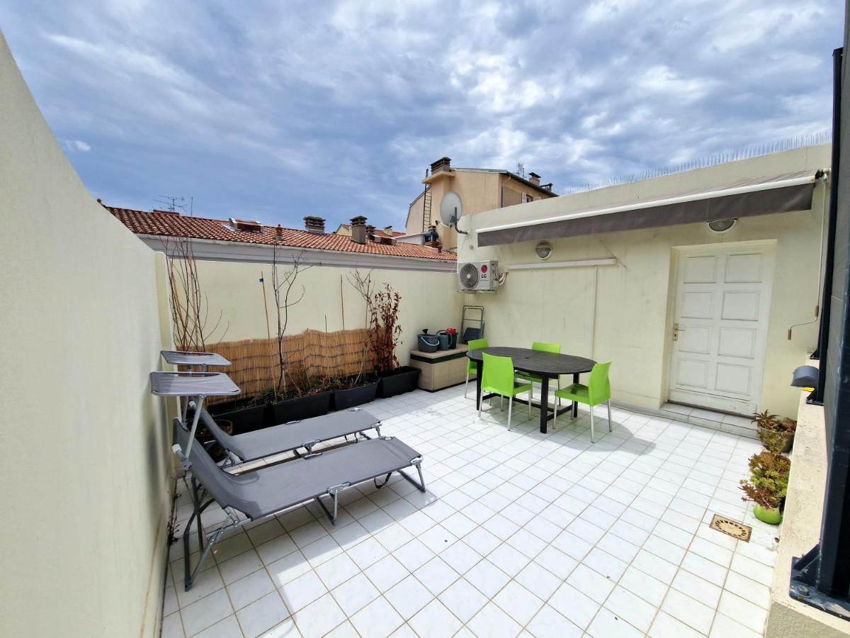 Plein Centre Appartement Climatise Et Spacieux Avec Grande Terrasse Sur Le Toit A Nice Exterior photo